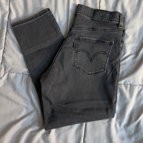 Levi’s Jeans - Picture 2 of 6